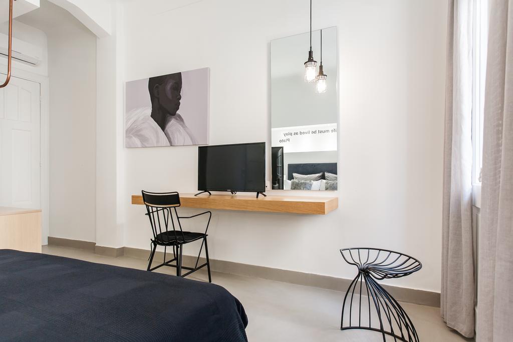 Monk Suites By Mlt At Ermou Athens Exterior photo